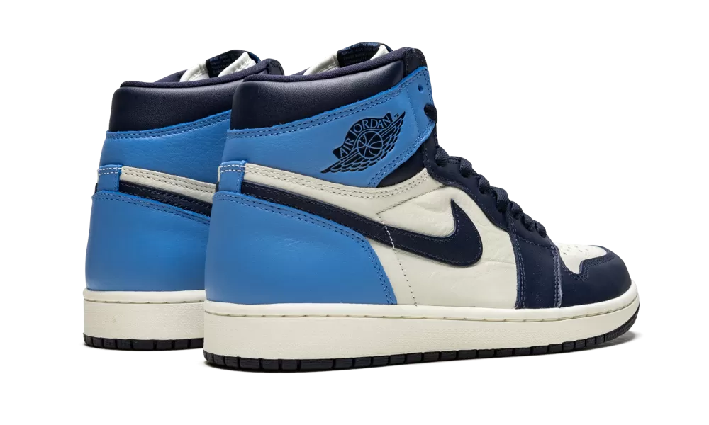 Air Jordan 1 Retro High Obsidian UNC