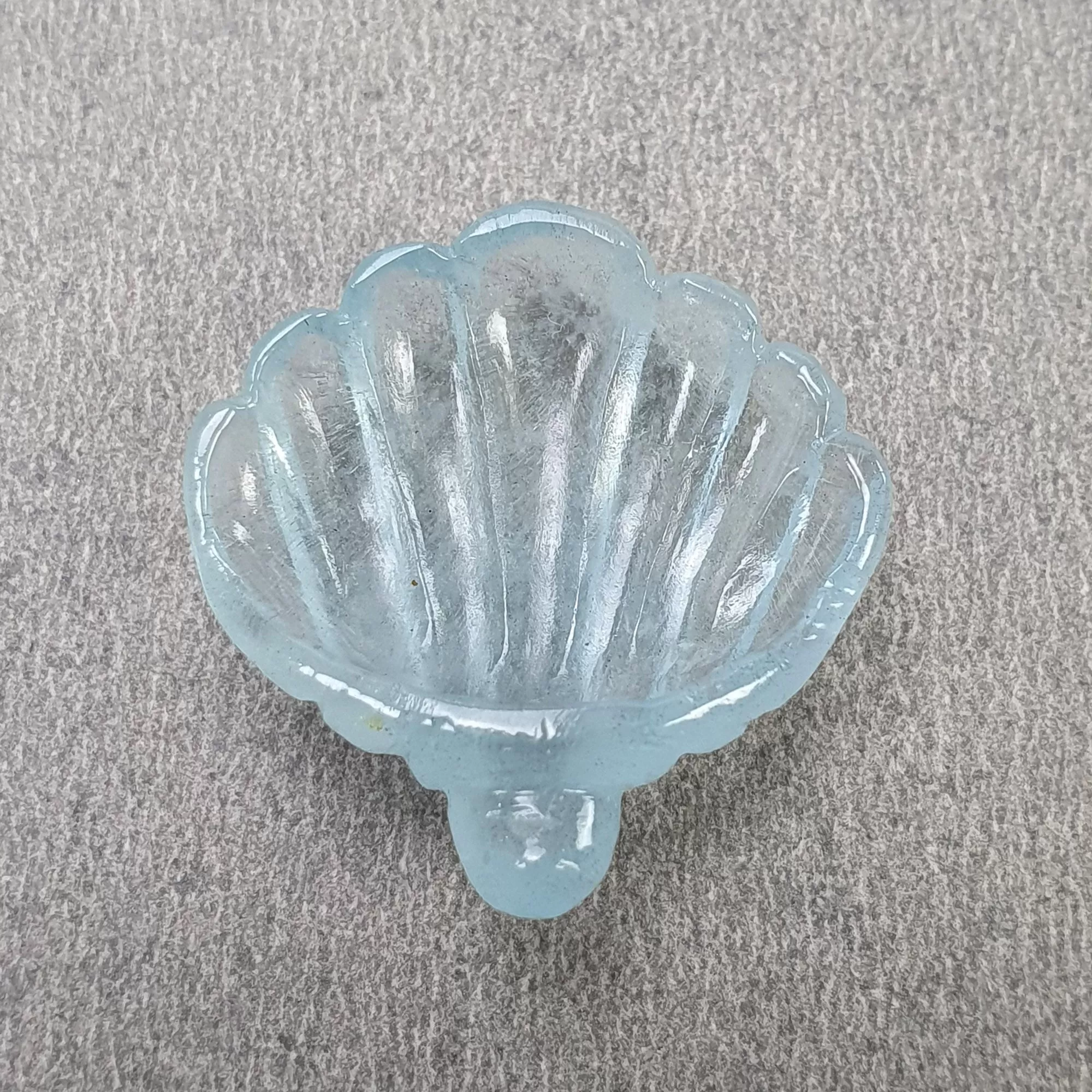 BLUE AQUAMARINE Gemstone Carving  : 18.20cts Natural Untreated Aqua Hand Carved Sea Shell 25.5*25mm (With Video)