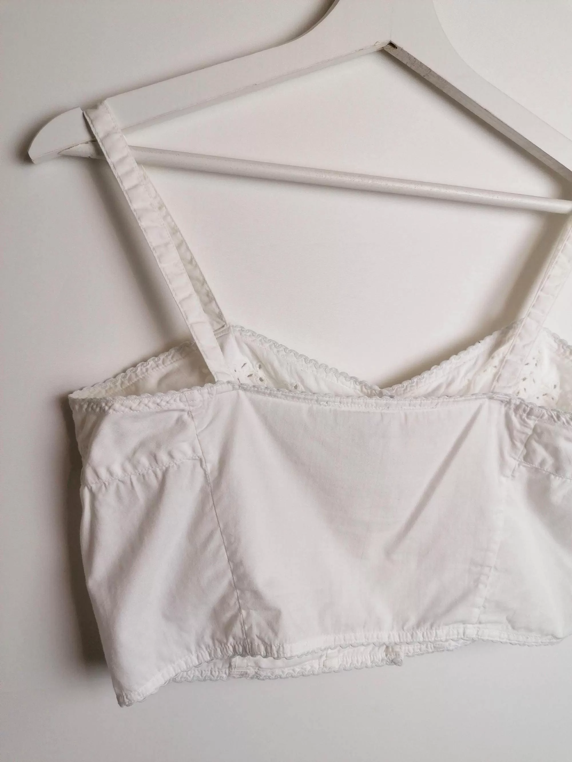 Crop Top Cotton Lace Eyelet  ~ size S