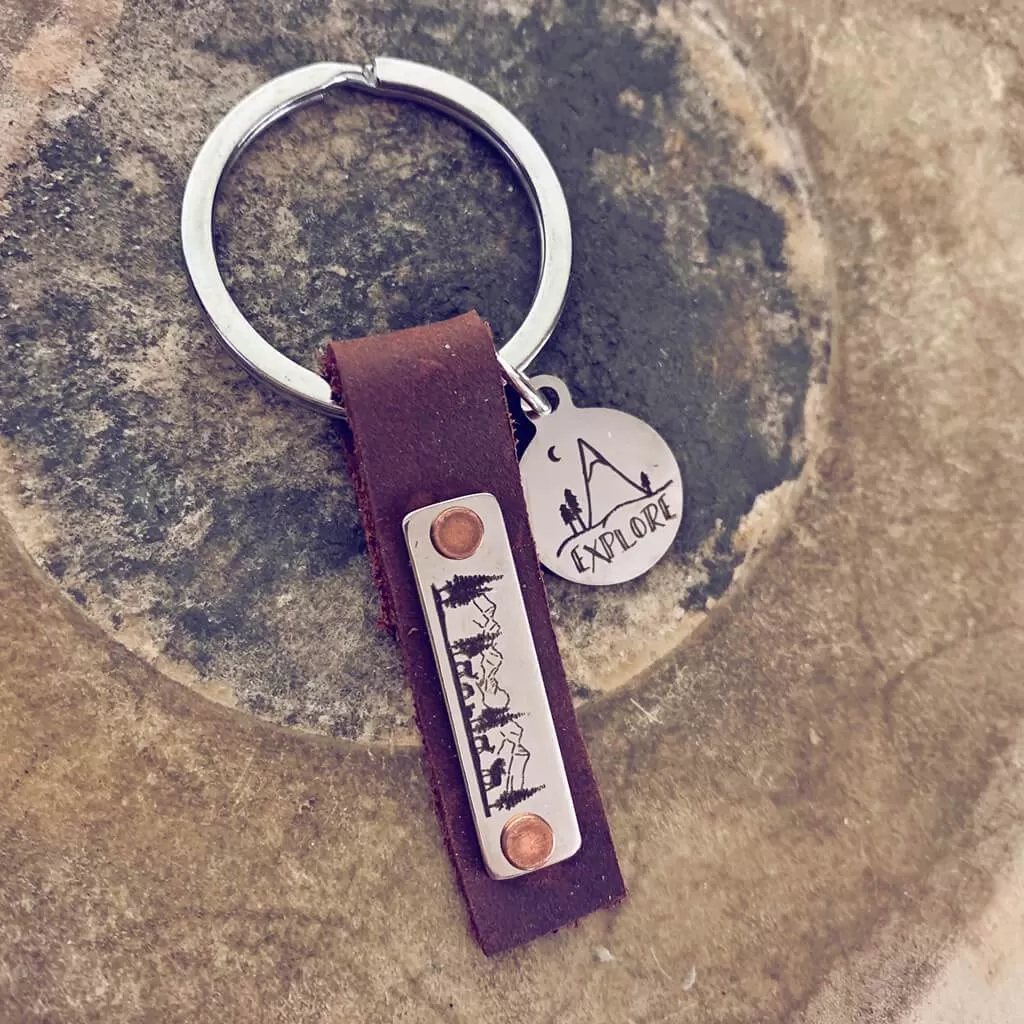 explore outdoor adventures // key ring / keychain