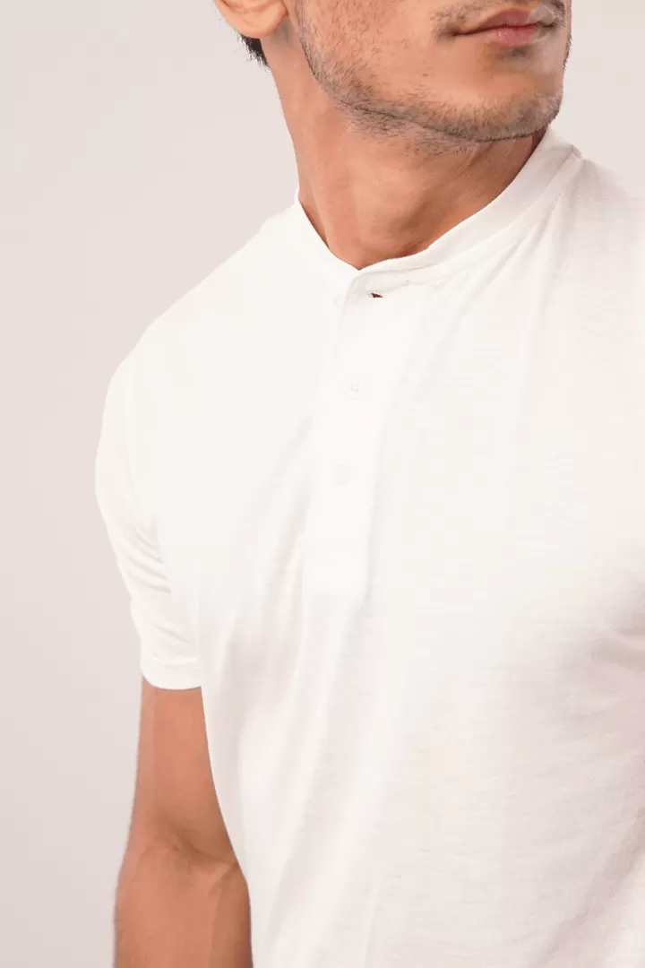 Larva Short Sleeve Henley T-Shirt