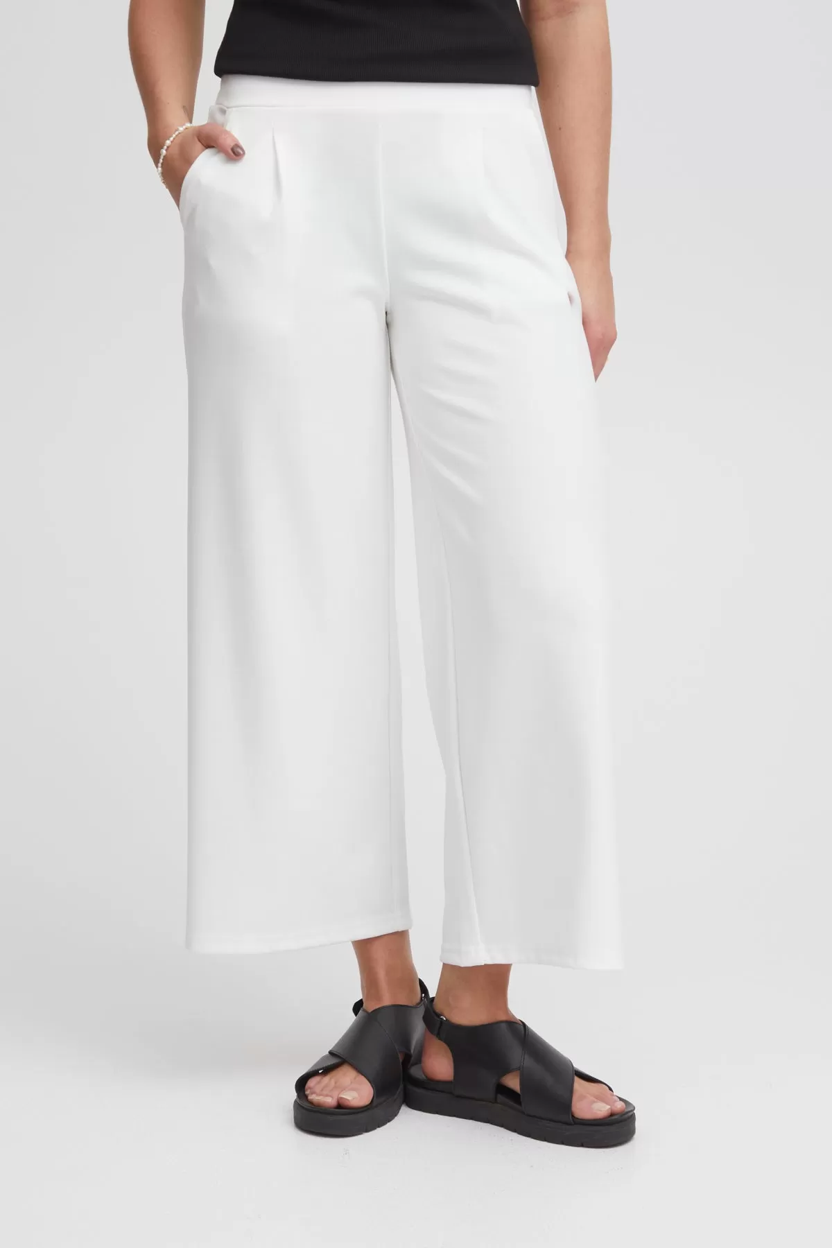 Pantalon Kate wide crop Cloud Dancer fibres recyclées