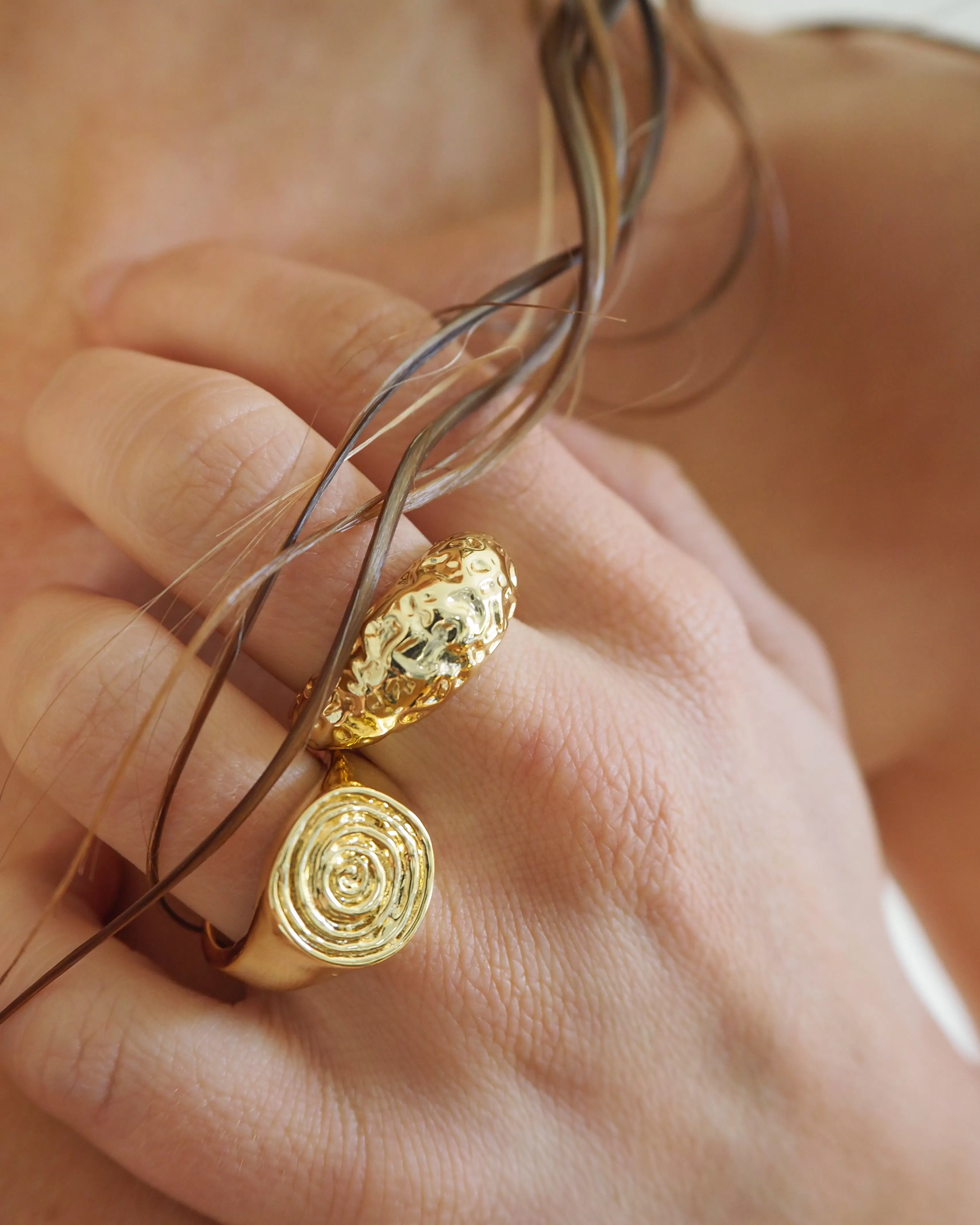 Rosette Coil Signet Ring- Gold