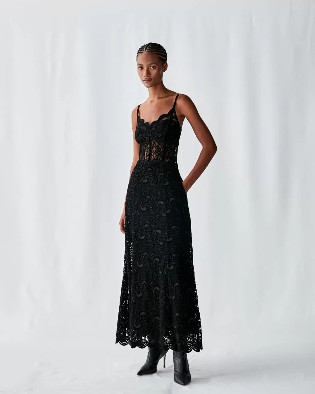 VESTIDO ESSENCIALE VE3310 PRETO RENDA DOLCE